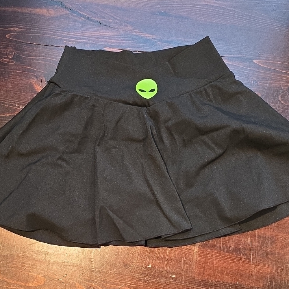 Black Alien Graphic A-Line Mini Skirt - Girls Size 150 (Medium)
